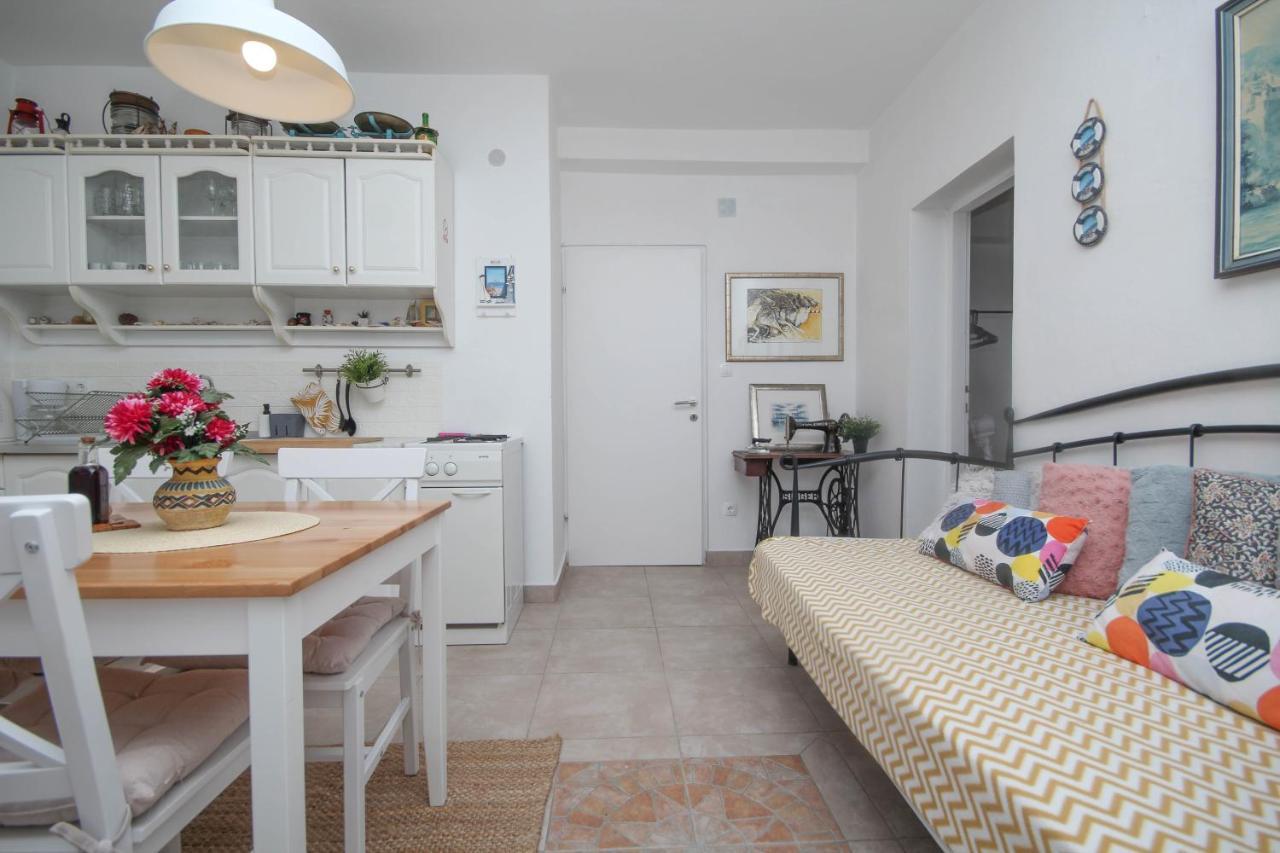 Lola'S Apartments Tribunj  Luaran gambar