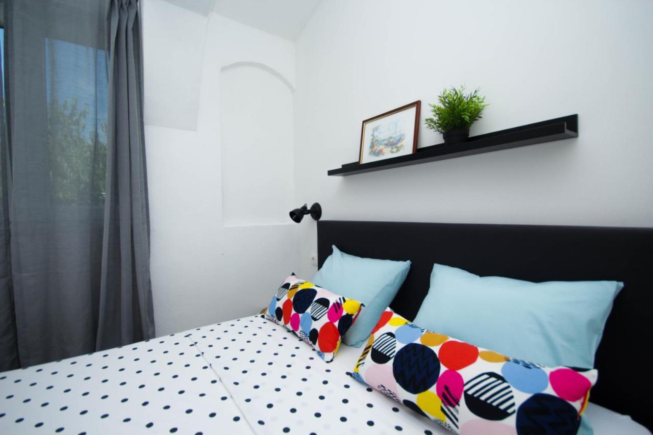 Lola'S Apartments Tribunj  Luaran gambar